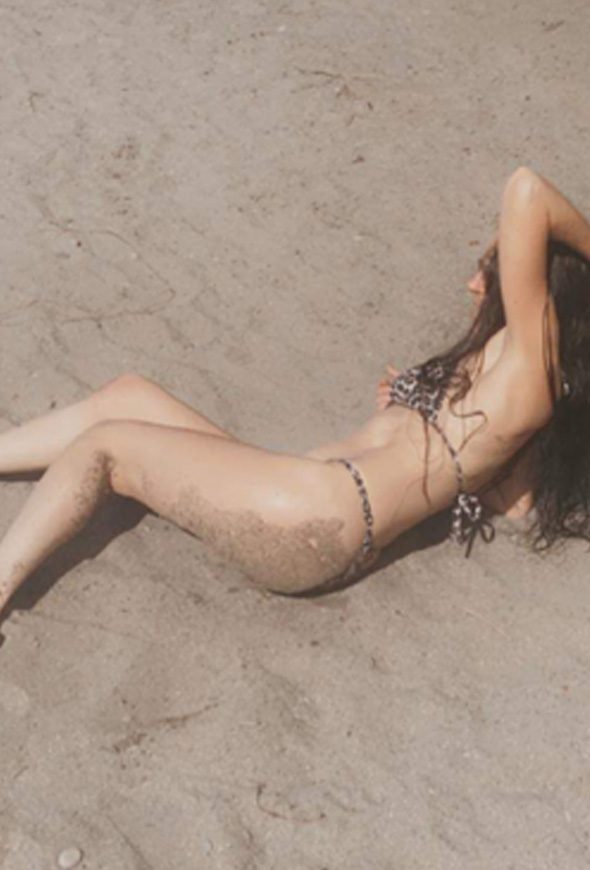 Phoenix - Ashleys Escorts - Niagara Escort Girlfriend Experience GFE